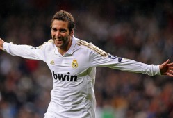 nba湖人塔克什么时候可以交易？湖人塔克第几顺位？